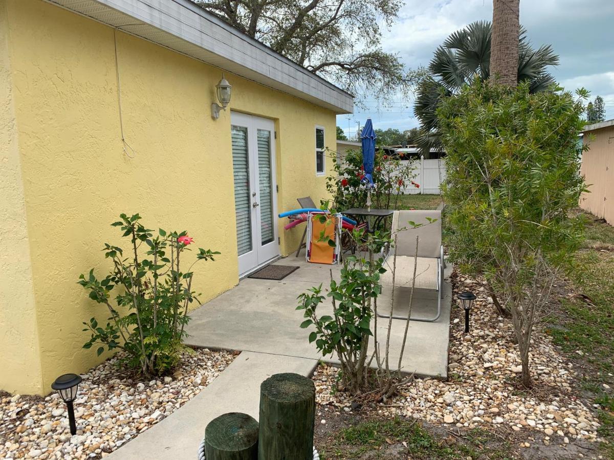 ~ Cozy In-Law Apartment Close To Siesta Key ~ Sarasota Exterior photo